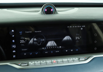 Подержанный автомобиль Voyah Free 2023 года (21 фото)