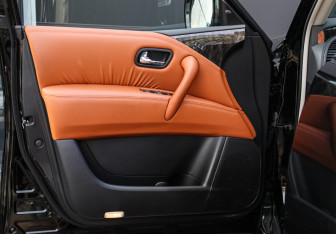 Подержанный автомобиль Nissan Patrol 2022 года (23 фото)