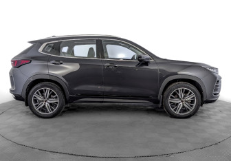 Подержанный автомобиль Exeed LX 2022 года (4 фото)