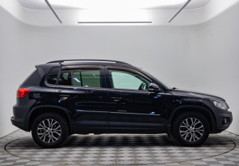 Подержанный автомобиль Volkswagen Tiguan 2012 года (4 фото)