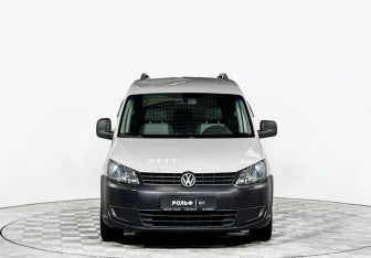 Подержанный автомобиль Volkswagen Caddy Compactvan 2012 года (2 фото)
