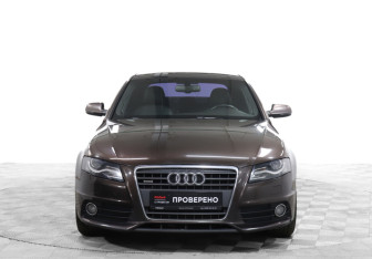 Подержанный автомобиль Audi A4 Sedan 2011 года (2 фото)