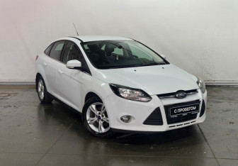 Подержанный автомобиль Ford Focus Sedan 2013 года (3 фото)
