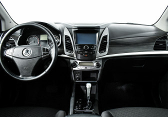 Подержанный автомобиль SsangYong Actyon 2014 года (9 фото)