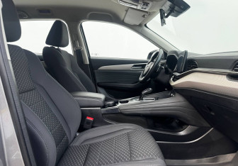 Подержанный автомобиль Haval F7 2024 года (10 фото)