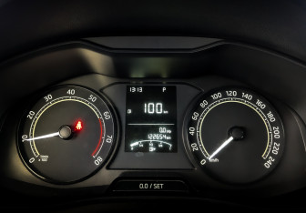 Подержанный автомобиль Skoda Rapid Liftback 2021 года (13 фото)