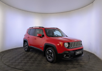 Подержанный автомобиль Jeep Renegade 2018 года (3 фото)