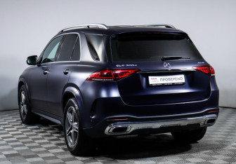 Подержанный автомобиль Mercedes-Benz GLE 2021 года (7 фото)