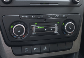 Подержанный автомобиль Skoda Yeti 2014 года (14 фото)