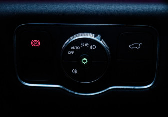 Подержанный автомобиль Jaecoo J8 2024 года (23 фото)