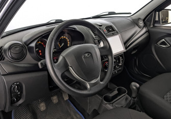 Подержанный автомобиль LADA (ВАЗ) Granta Sedan 2023 года (16 фото)