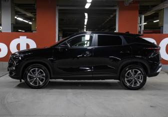 Подержанный автомобиль Omoda C5 2024 года (8 фото)