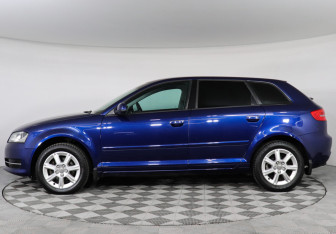 Подержанный автомобиль Audi A3 Hatchback 2012 года (8 фото)