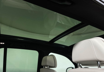 Подержанный автомобиль BMW X5 2022 года (16 фото)