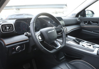 Подержанный автомобиль Jaecoo J8 2024 года (12 фото)