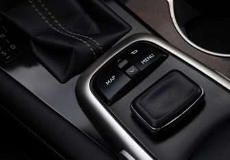 Подержанный автомобиль Lexus RX 2016 года (20 фото)