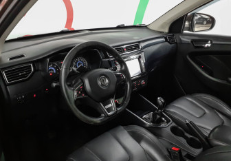 Подержанный автомобиль DongFeng 580 2019 года (7 фото)