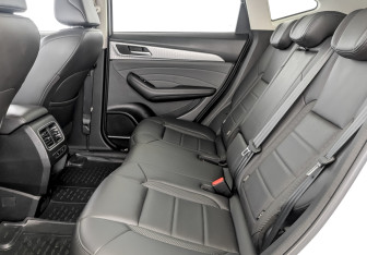 Подержанный автомобиль Haval F7x 2023 года (12 фото)