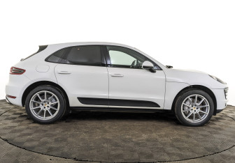 Подержанный автомобиль Porsche Macan 2015 года (4 фото)