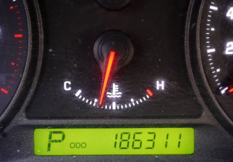 Подержанный автомобиль Chevrolet Captiva 2011 года (13 фото)