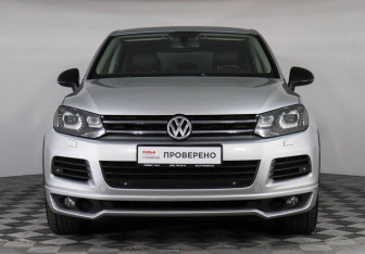 Подержанный автомобиль Volkswagen Touareg 2012 года (2 фото)
