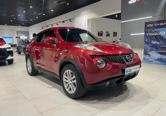 Подержанный автомобиль Nissan Juke 2013 года (3 фото)