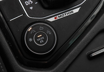 Подержанный автомобиль Volkswagen Tiguan 2019 года (15 фото)