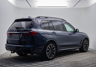Подержанный автомобиль BMW X7 2020 года (4 фото)
