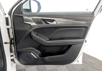 Подержанный автомобиль Haval Jolion 2022 года (24 фото)