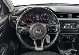 Подержанный автомобиль Kia Rio Hatchback 2021 года (20 фото)