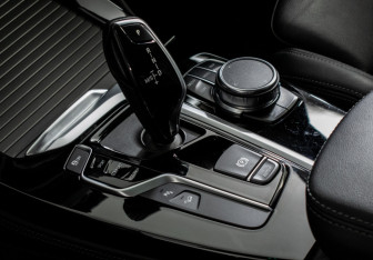 Подержанный автомобиль BMW X4 2021 года (16 фото)