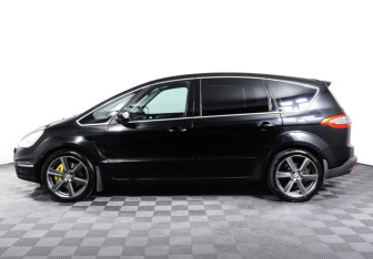 Подержанный автомобиль Ford S-MAX 2012 года (8 фото)