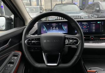 Подержанный автомобиль Omoda S5 GT 2024 года (14 фото)