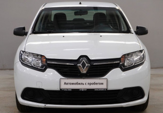 Подержанный автомобиль Renault Logan Sedan 2018 года (2 фото)