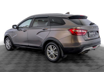 Подержанный автомобиль LADA (ВАЗ) Vesta Wagon 2019 года (7 фото)