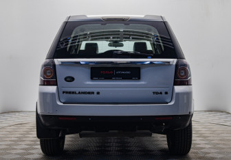 Подержанный автомобиль Land Rover Freelander 2013 года (4 фото)