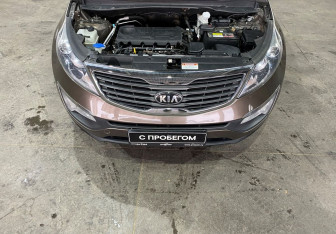 Подержанный автомобиль Kia Sportage 2013 года (9 фото)