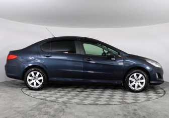 Подержанный автомобиль Peugeot 408 2013 года (4 фото)
