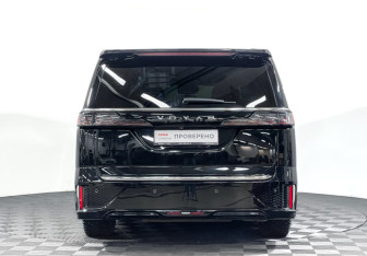 Подержанный автомобиль Voyah Dream 2022 года (6 фото)