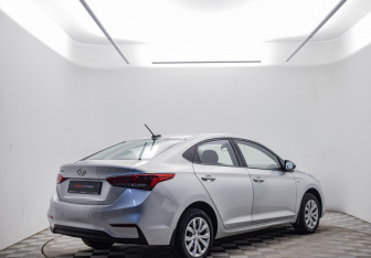 Подержанный автомобиль Hyundai Solaris Sedan 2018 года (5 фото)