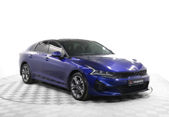 Подержанный автомобиль Kia K5 2021 года (3 фото)