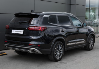 Подержанный автомобиль Chery Tiggo 8 Pro 2021 года (5 фото)