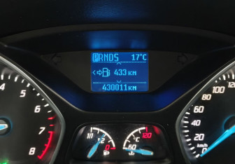 Подержанный автомобиль Ford Focus Wagon 2013 года (14 фото)