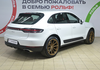 Подержанный автомобиль Porsche Macan 2021 года (4 фото)