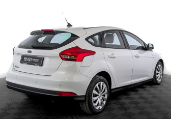 Подержанный автомобиль Ford Focus Hatchback 2019 года (5 фото)