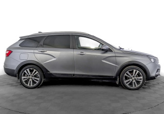 Подержанный автомобиль LADA (ВАЗ) Vesta Wagon 2020 года (4 фото)