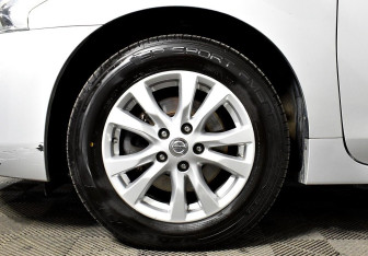 Подержанный автомобиль Nissan Teana 2014 года (7 фото)