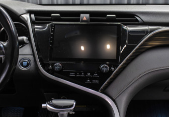 Подержанный автомобиль Toyota Camry Sedan 2019 года (15 фото)