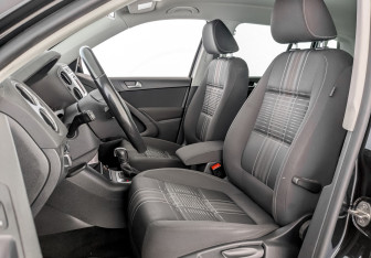 Подержанный автомобиль Volkswagen Tiguan 2016 года (20 фото)