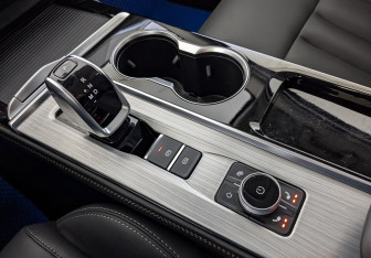 Подержанный автомобиль Omoda S5 2023 года (21 фото)